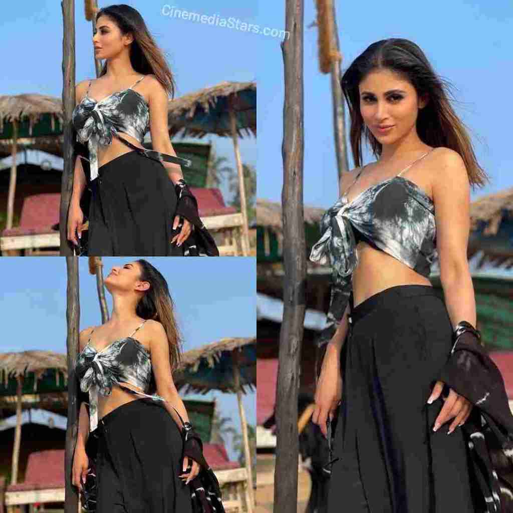 Naagin beauty Mouni roy is sizzling hot in these vacation snaps
