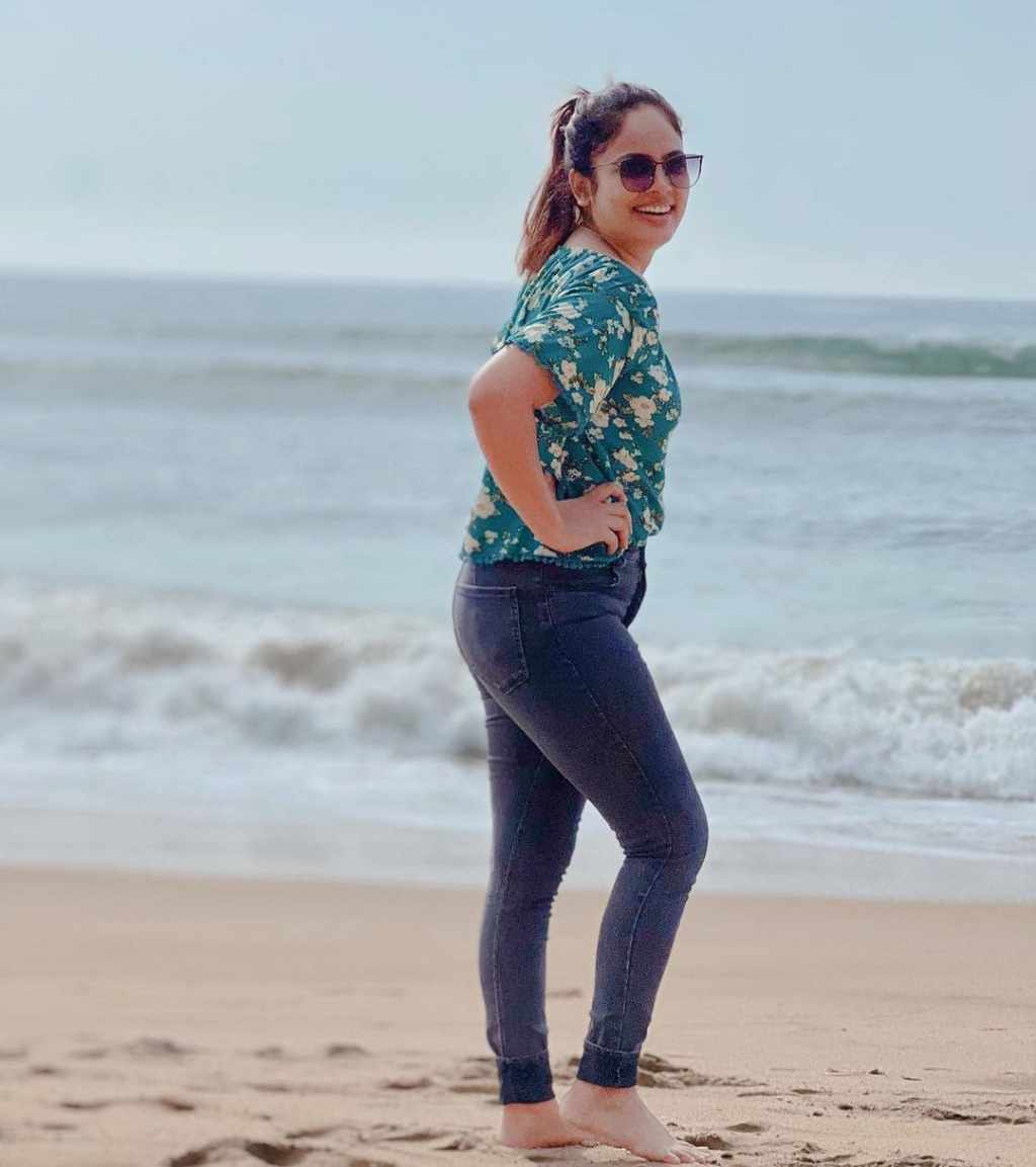 Actress Nandita Swetha is Chilling in the mahabalipuram beach